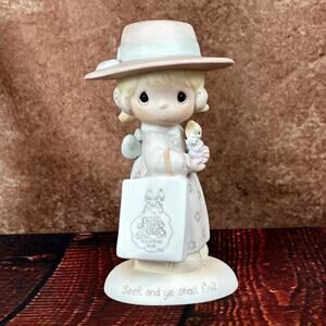 Precious Moments 1984 "Seek and Ye Shall Find" E-0005